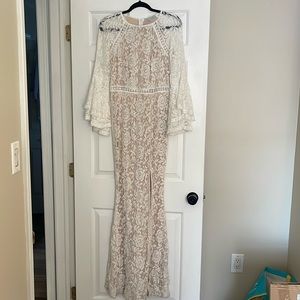 Bridal Gown - Lace - Bell